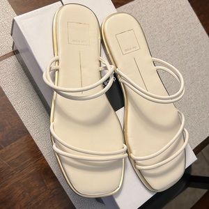 Dolce vita sandals